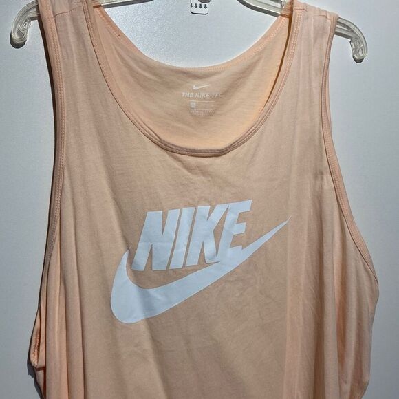 The Nike Tee Women's Peach Scoop Neck Swoosh Logo Tank Top Size XXL - Picture 3 of 7